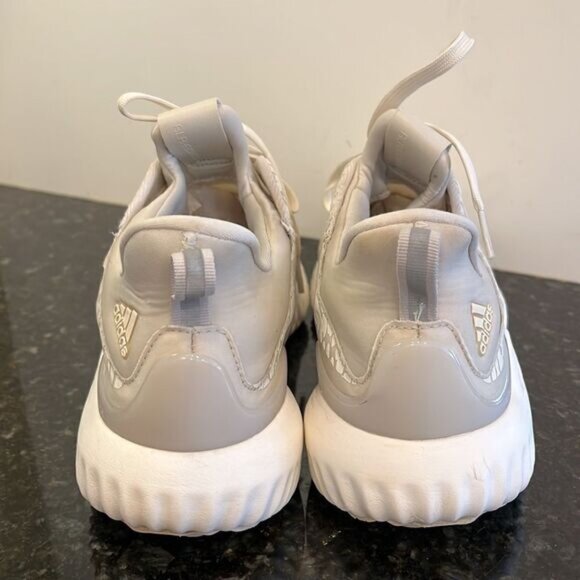 Adidas Alphabounce HPC AMS Monochrome. Men’s Runners. Size 8 - Picture 4 of 10